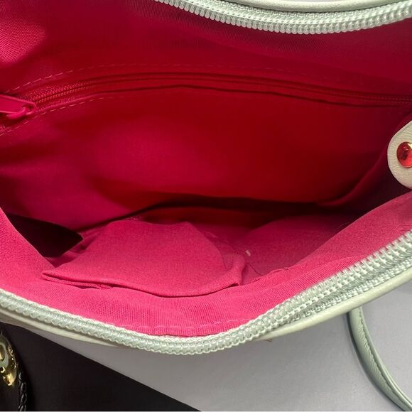 Stone Mountain Leather Mint Quilted Heart Shoulder Bag - Picture 4 of 4